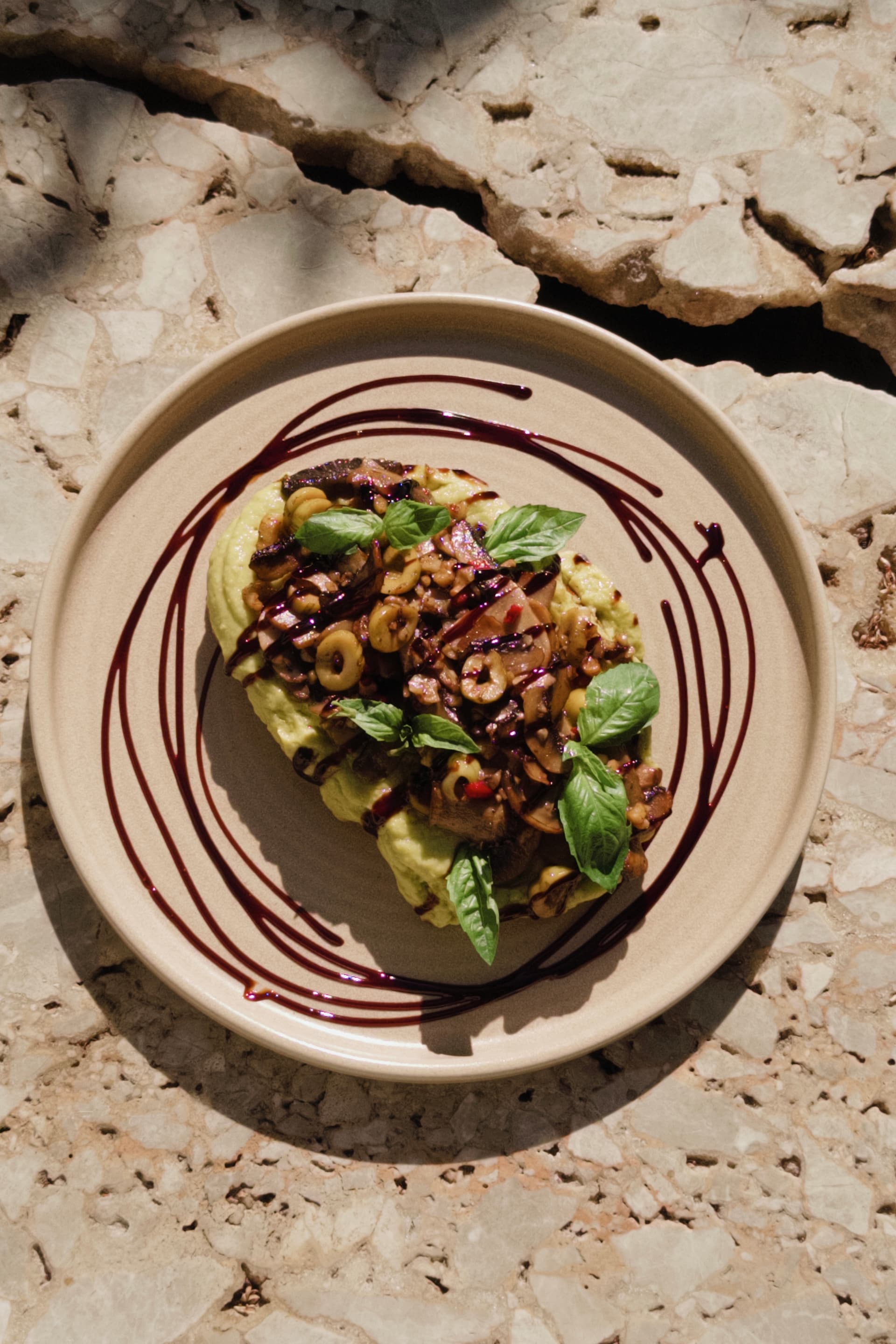 Avokadolu Mantarlı Tartin